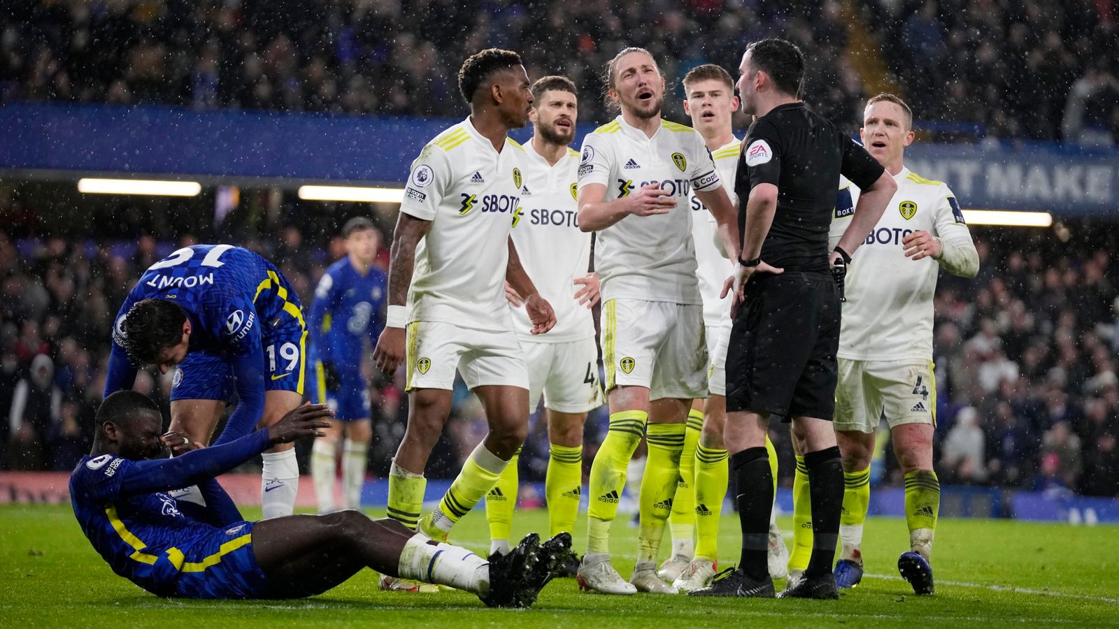 Qui tire les penalty à Leeds United ?
