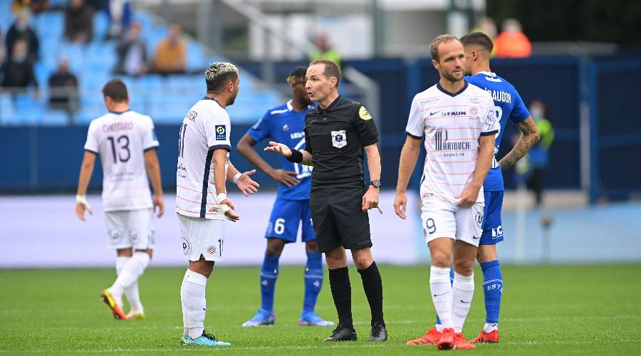 Troisième report de la Ligue 1