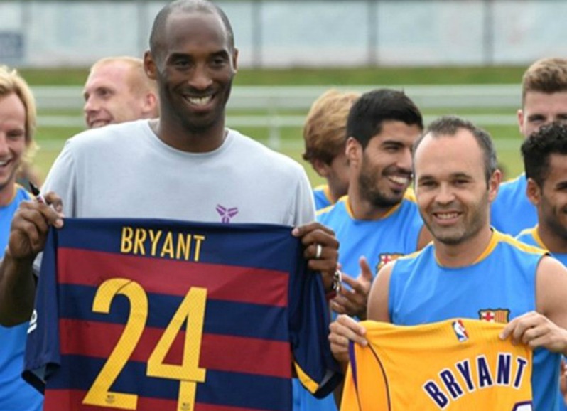 What soccer team did Kobe Bryant support?