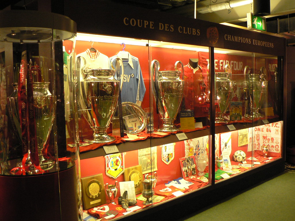 When was Liverpool’s last trophy?