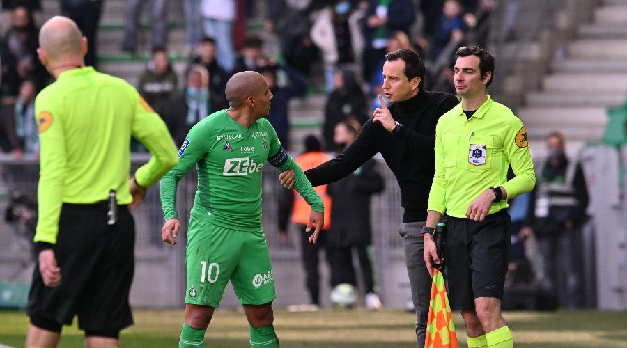 La relation entre Hazri et Stephen est chaude