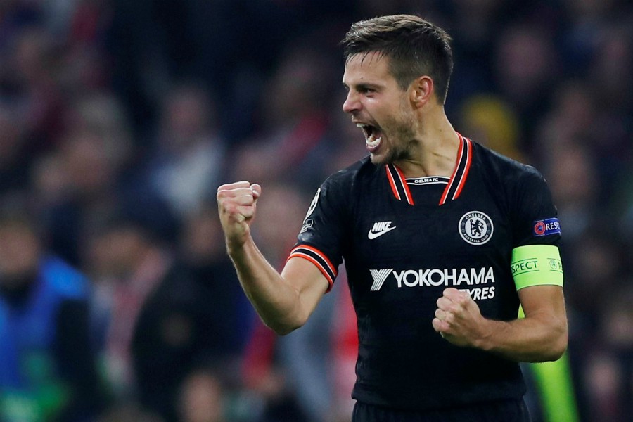 Barcelone insiste sur un défenseur de Premier League