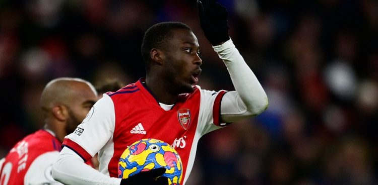 Arsenal est sauvé par Lacazette et… Papy !