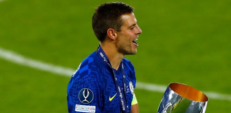 Barcelone insiste sur un défenseur de Premier League