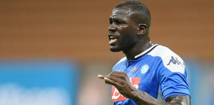 Barcelone, ​​Xavi prioritaire au poste de défenseur central