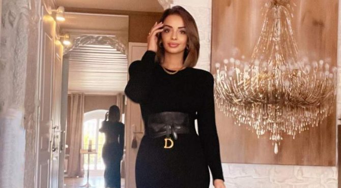 Mme Abidal baise son mari