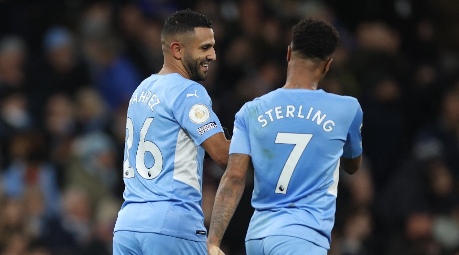 Pendant ce temps, la direction de Manchester City