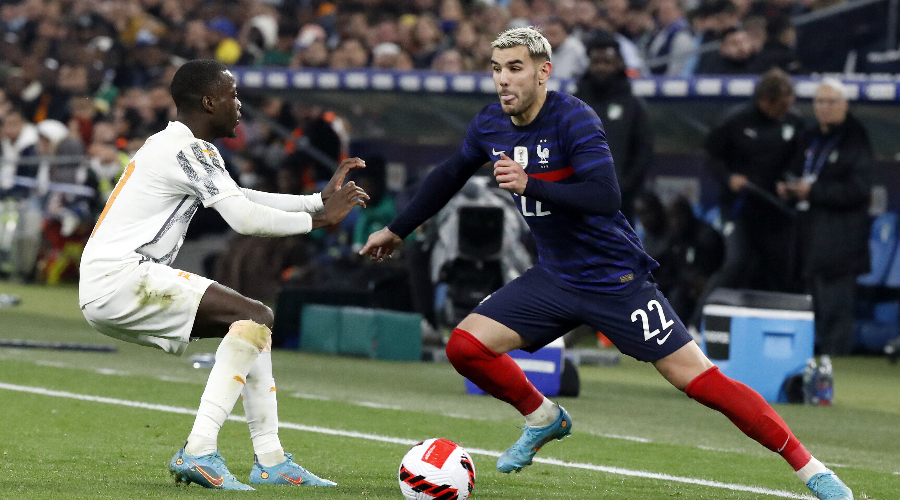 Theo Hernandez, pas vu depuis Platini