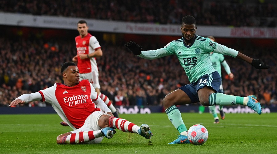 Arsenal suit le rythme