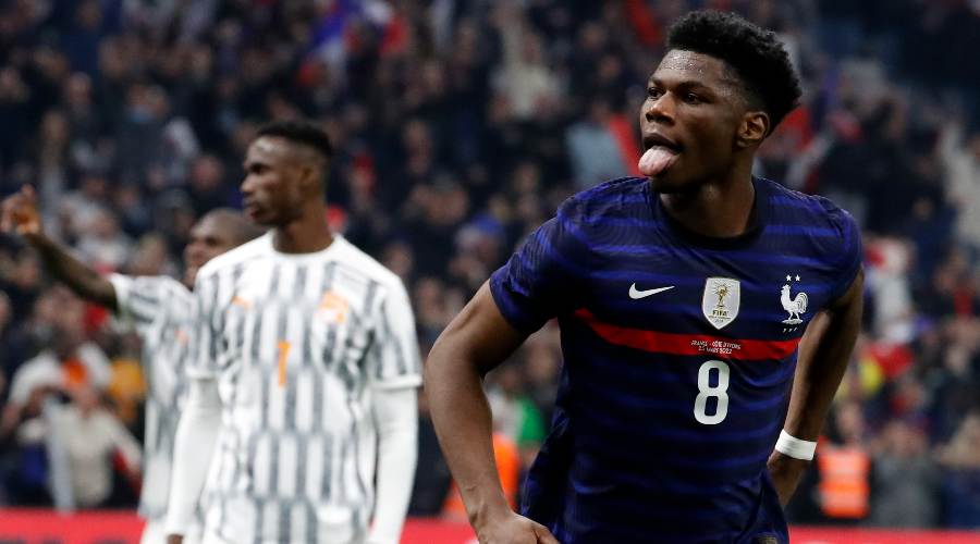 Deschamps vire pour Chuameni