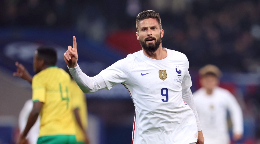 Giroud vital pour les Bleus ?