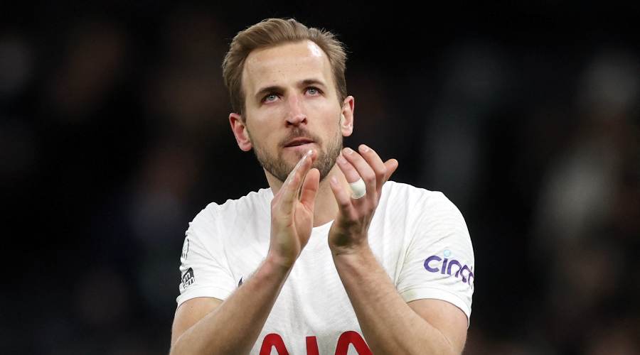 Kane surpasse Henry !