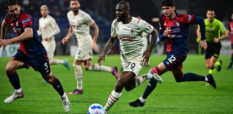 L’AC Milan reste au pouvoir