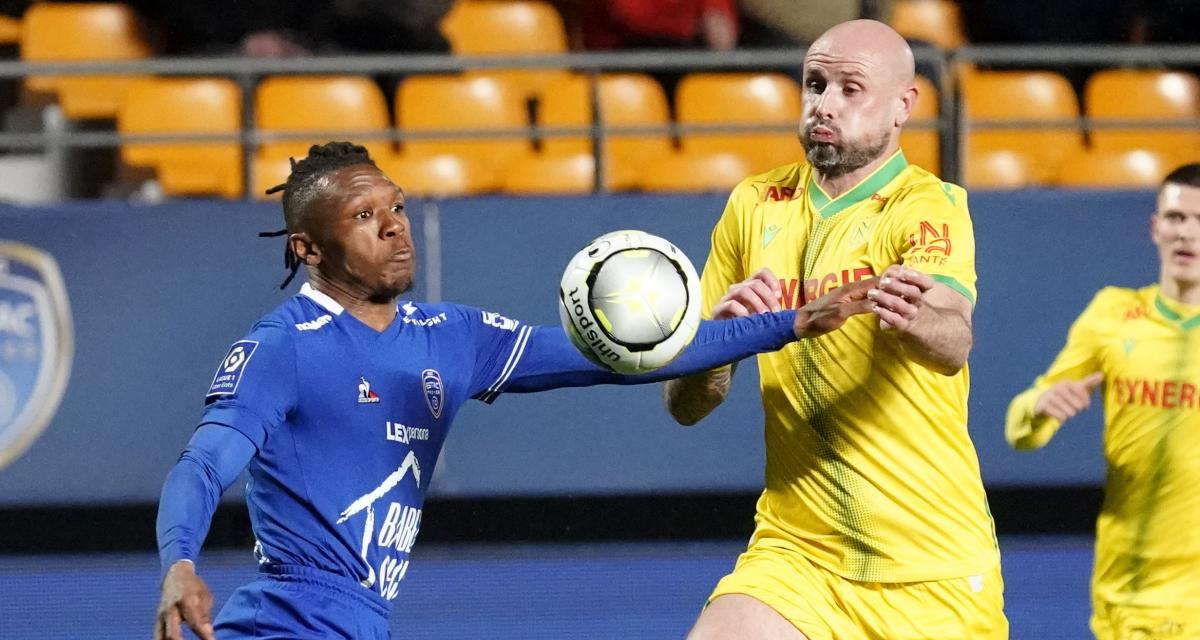 🚨 Troyes-Nantes : l’ESTAC mène à la mi-temps, les Canaris perdent face aux Palois