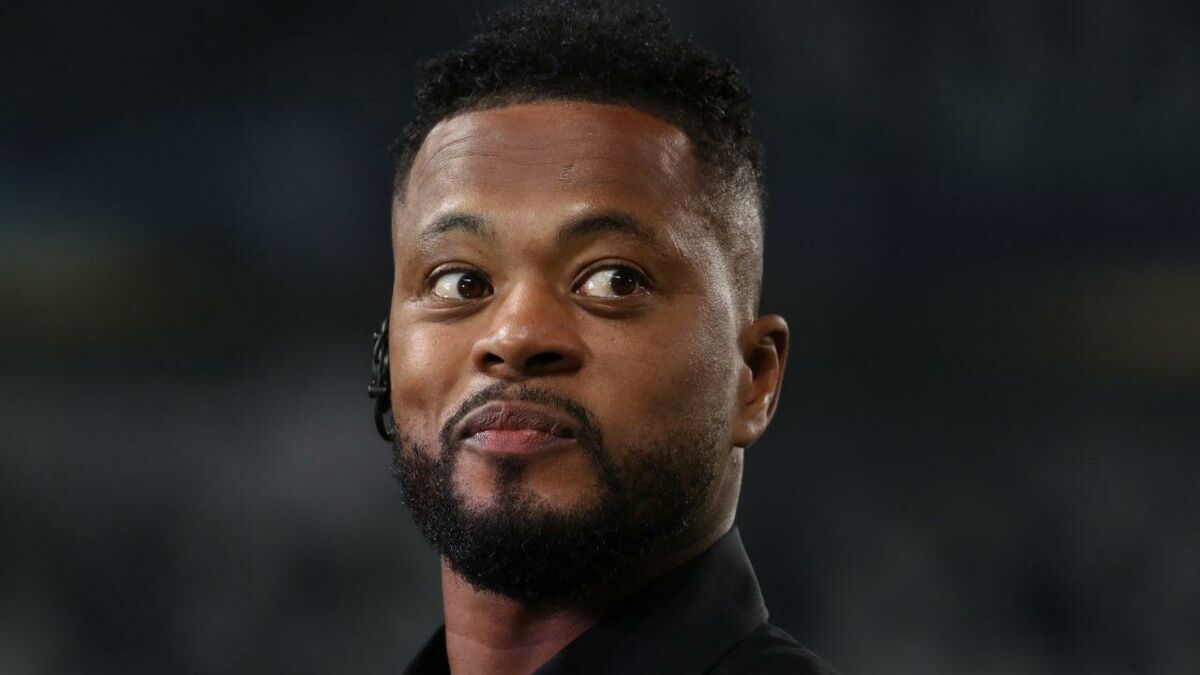 Un YouTuber célèbre comme son adversaire lors de son premier match de boxe