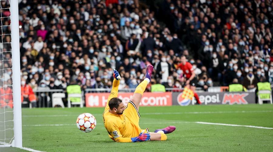 Benzema fait exploser le vestiaire du Paris Saint-Germain !