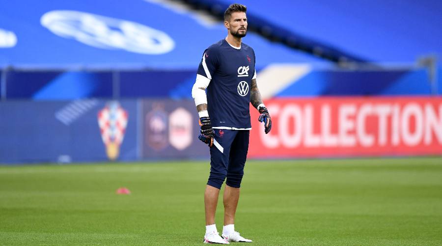 Bordeaux : Costier sort du silence