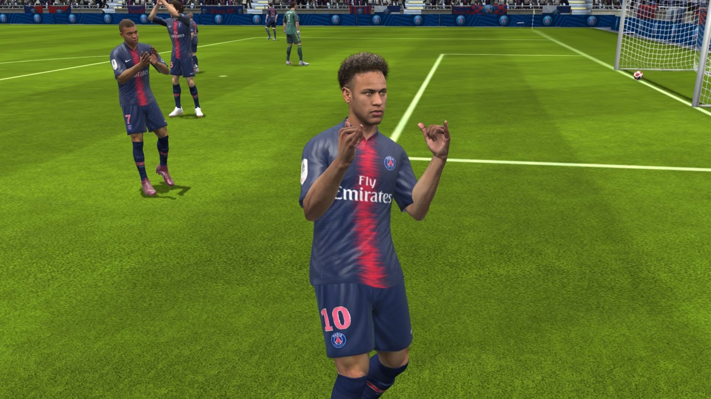 Comment jouer à FIFA sur telephone ?