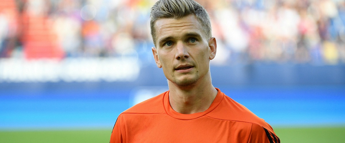 Qui compose la commission de discipline ?