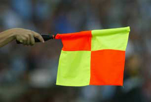 Quel est le rôle d’un arbitre dans un match de football ?