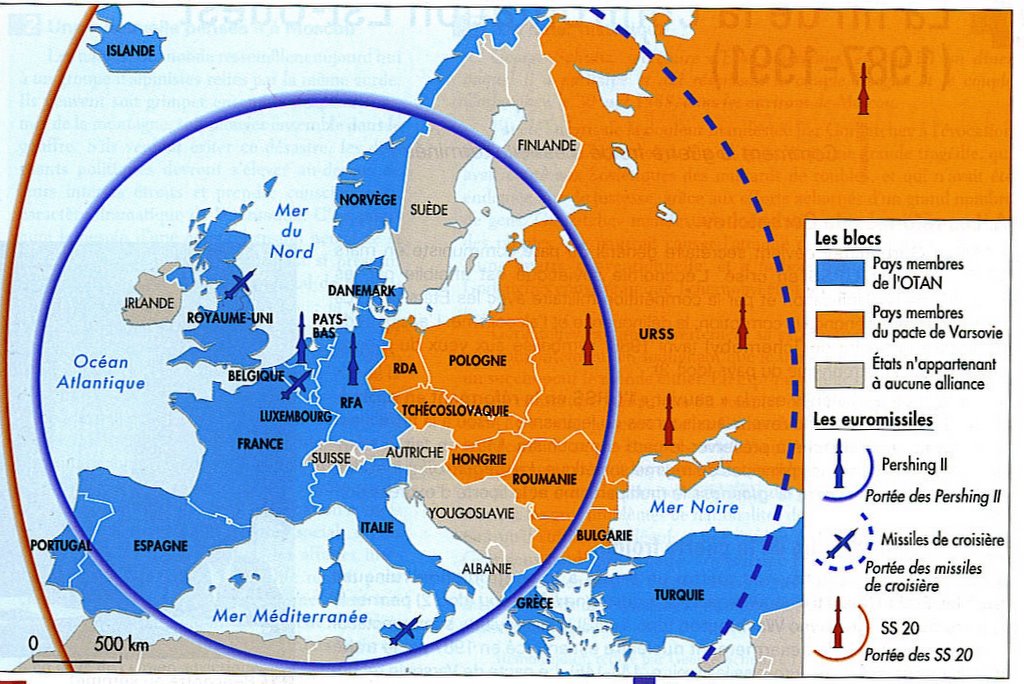 Pourquoi la France se retire de l’OTAN ?