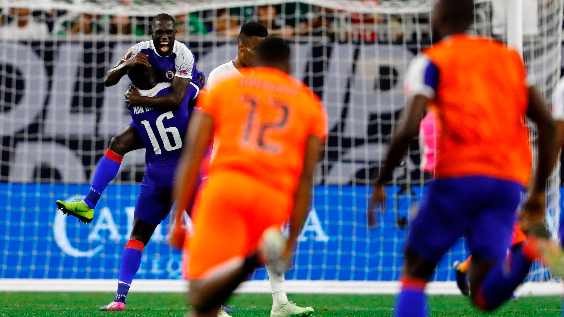 What channel copa oro?