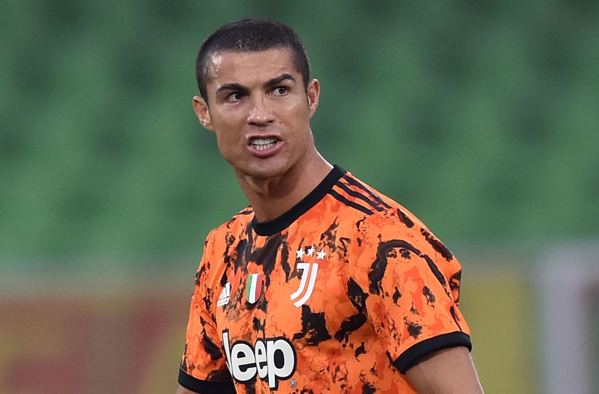 Does Ronaldinho speak English?