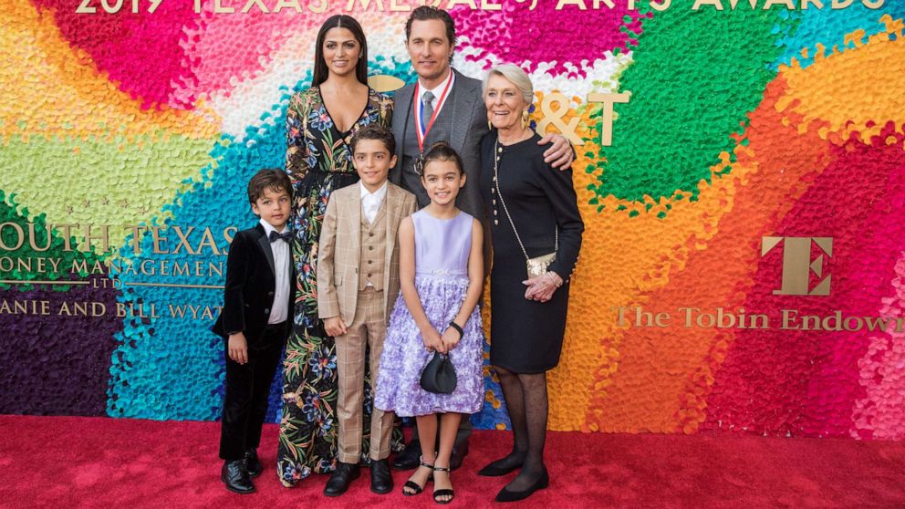 Who is Matthew Daddario child?