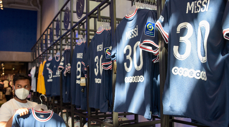 Le Paris Saint-Germain dévoile le maillot collector “star”