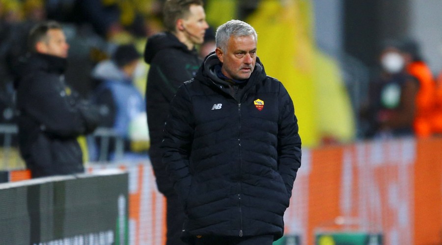 Ligue UEFA : Mourinho s’impose après la défaite de la Roma