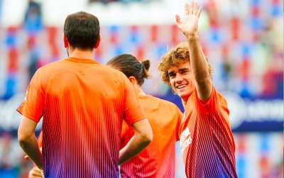 Pourquoi David Beckham a arrêter sa carrière de footballeur ?