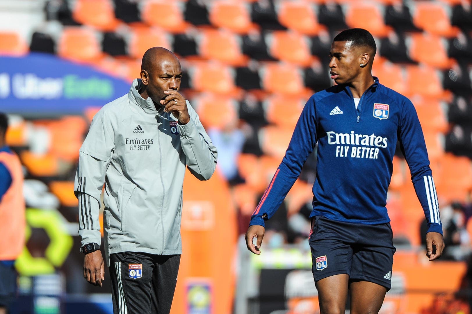 Où a signé Mbappé ?