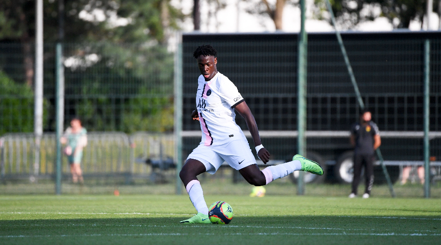 PSG : Est-ce que Bitshiabu aime Kouassi ?