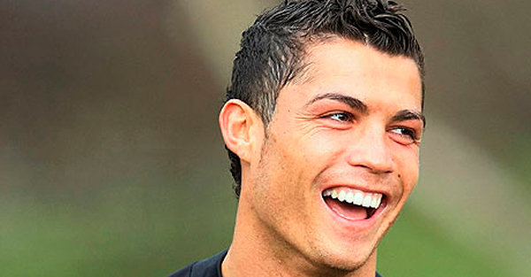 Comment sont les yeux de Ronaldo ?