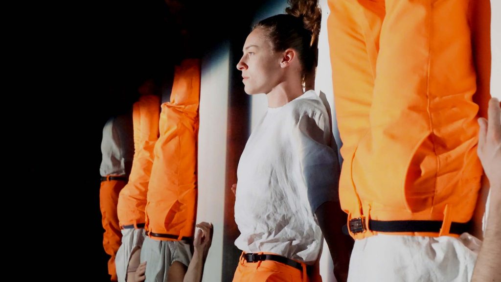 Où habite Carolina Dantas ?