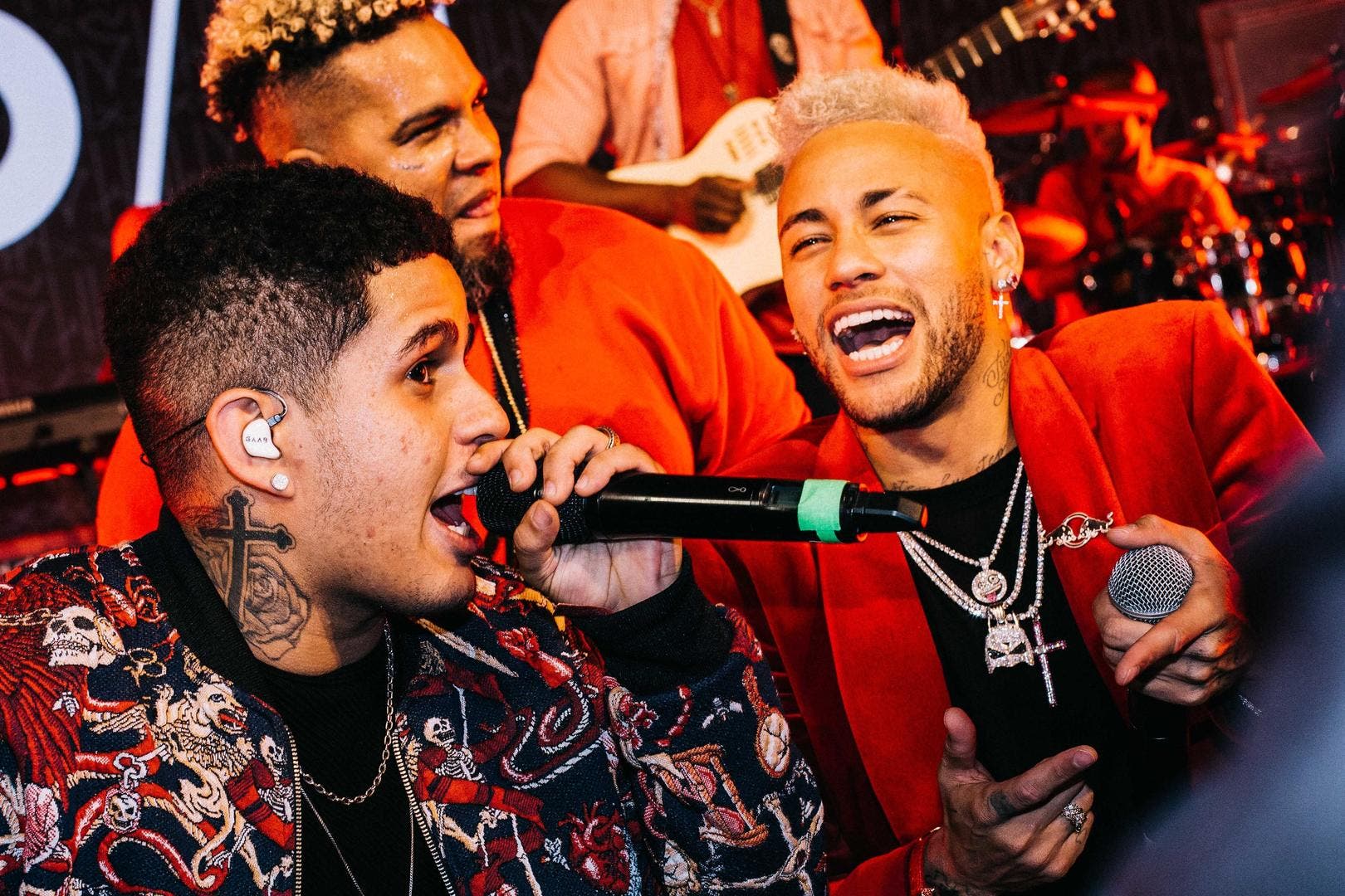 Qui est le plus riche entre Neymar et mbappe ?