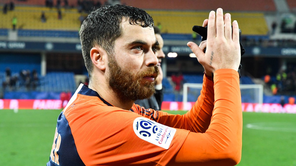 Qui porte le numéro 10 dans l’équipe de foot de France ?