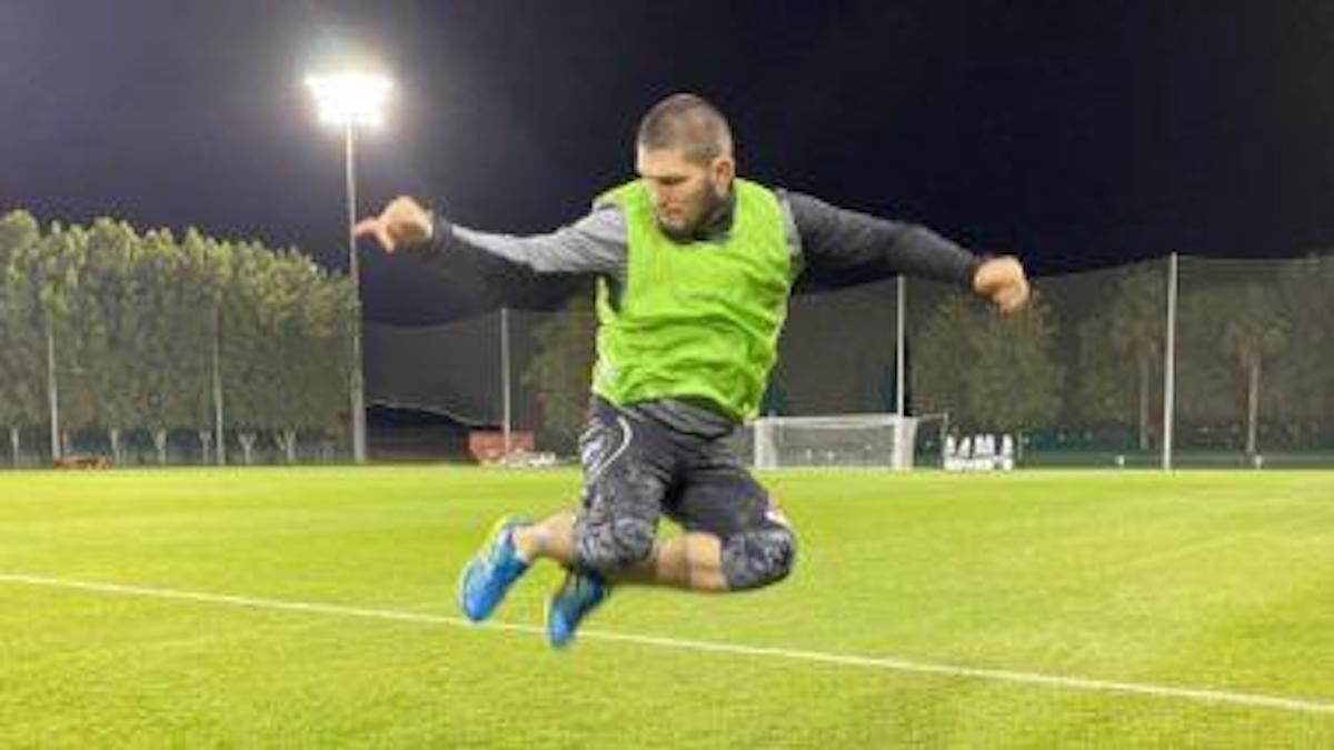 Qu’est-ce qu’un joueur premier détenteur ?