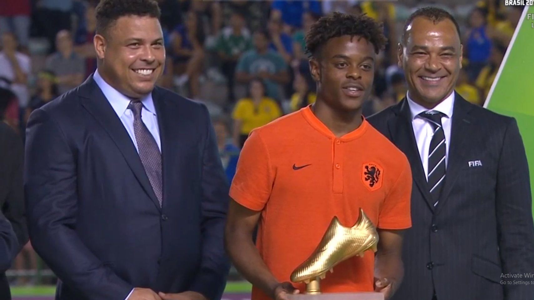 Quel est le meilleur buteur en sélection nationale ?