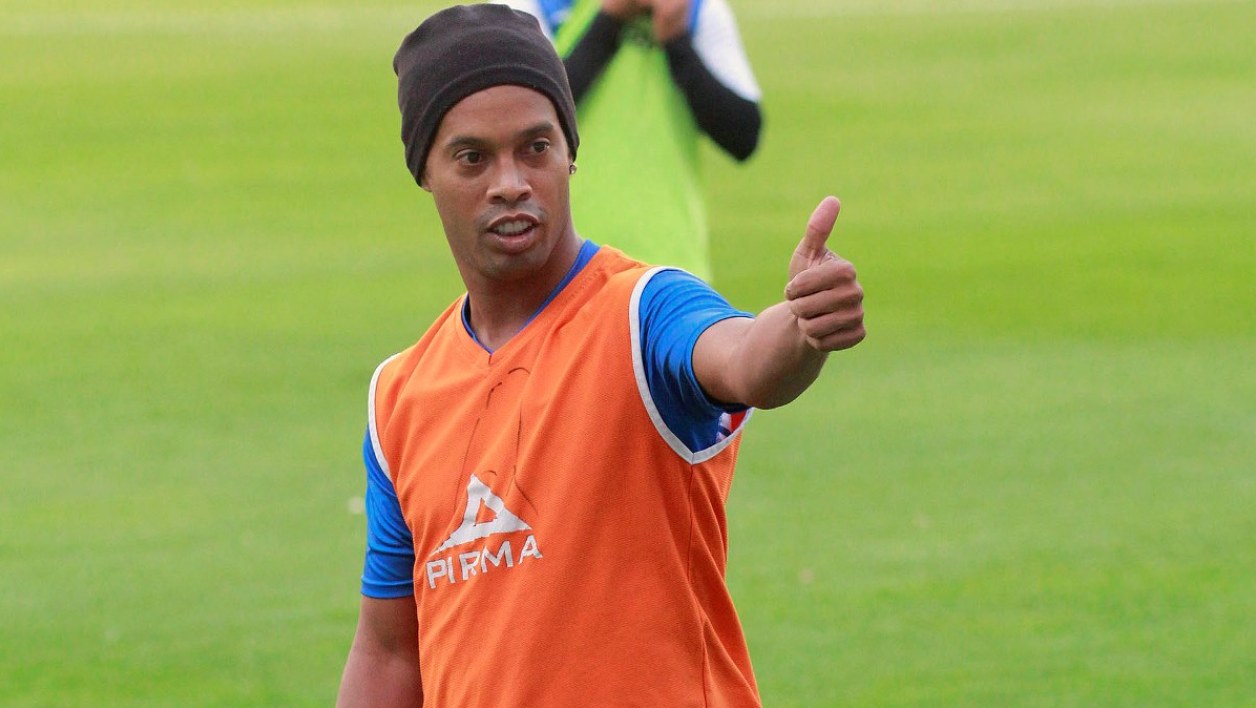 Quel est le nouveau club de Ronaldinho ?