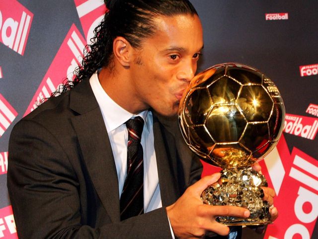 Qui a gagné le Ballon d’Or 1998 ?