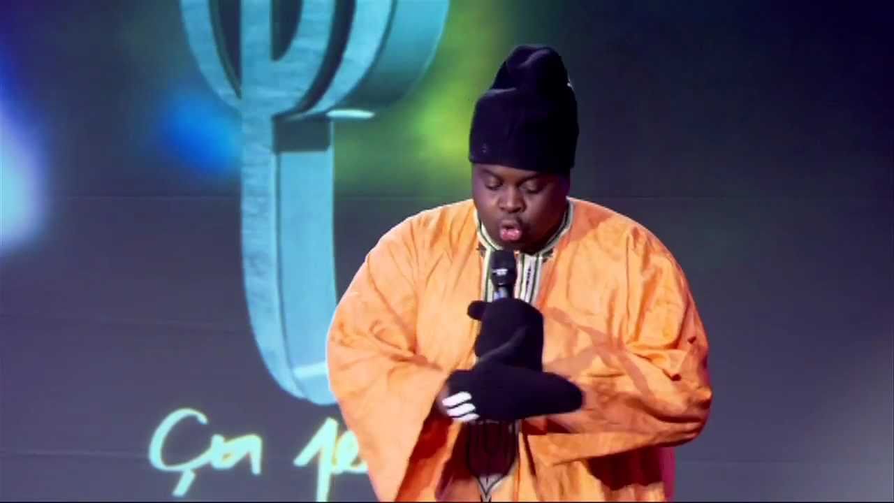 Où a grandi Issa Doumbia ?