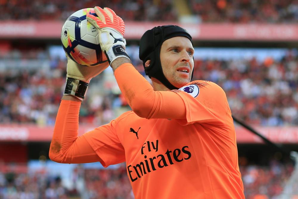 Qui porte le numéro 7 en Angleterre ?