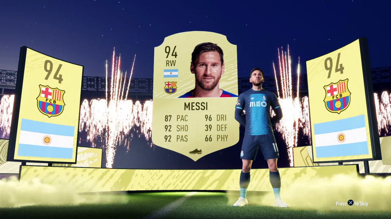 Is it worth buying packs FIFA 22?