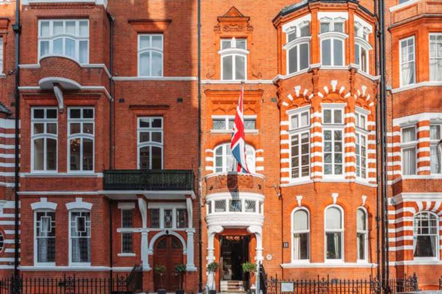 Is Chelsea a part of London?