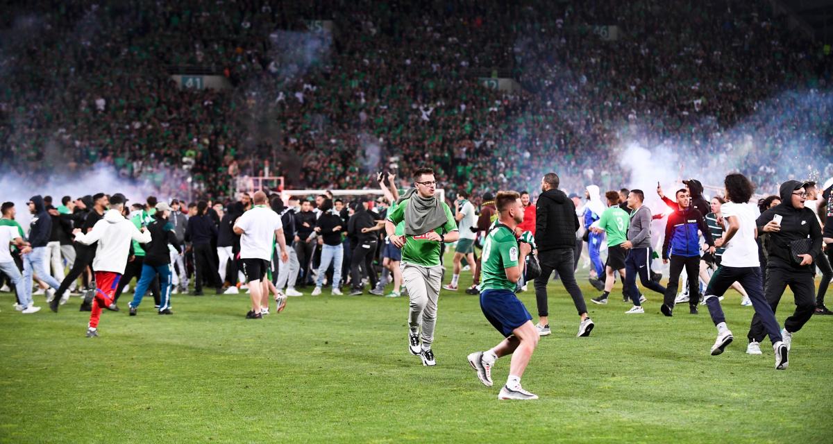 ASSE – AJ : Deux joueurs de l’AJA blessés après incident, le fils de Stéphanois en détresse à cause des gaz lacrymogènes !