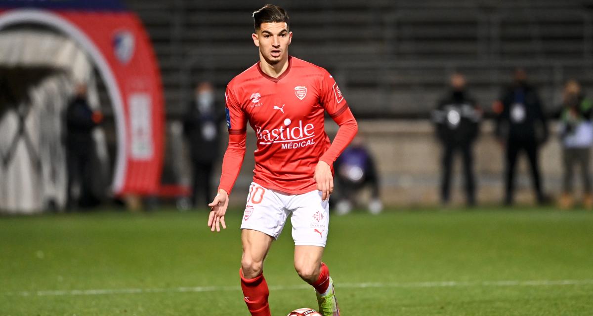 Algérie : Ferhat bat le président de Nîmes, fait appel à la Ligue 1