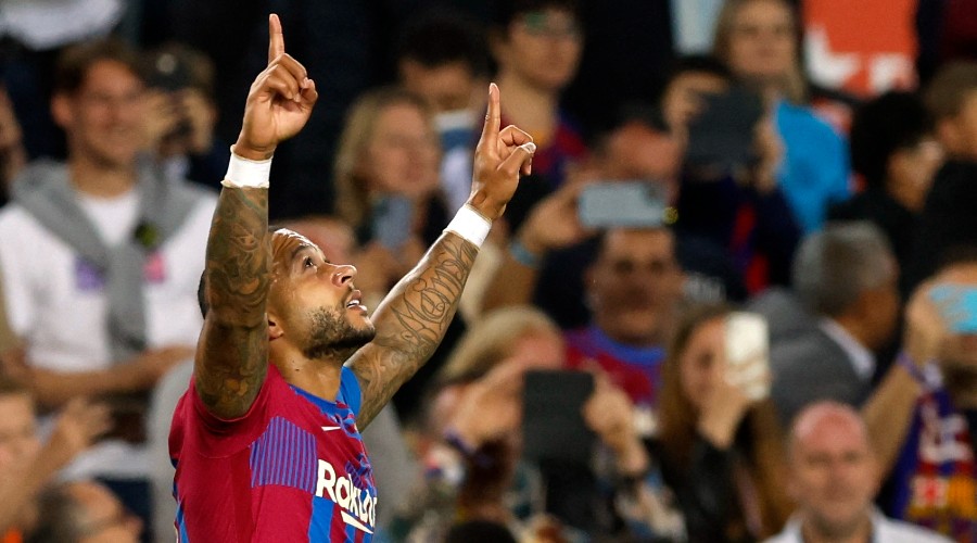 Barcelone : Depay veut gagner du temps