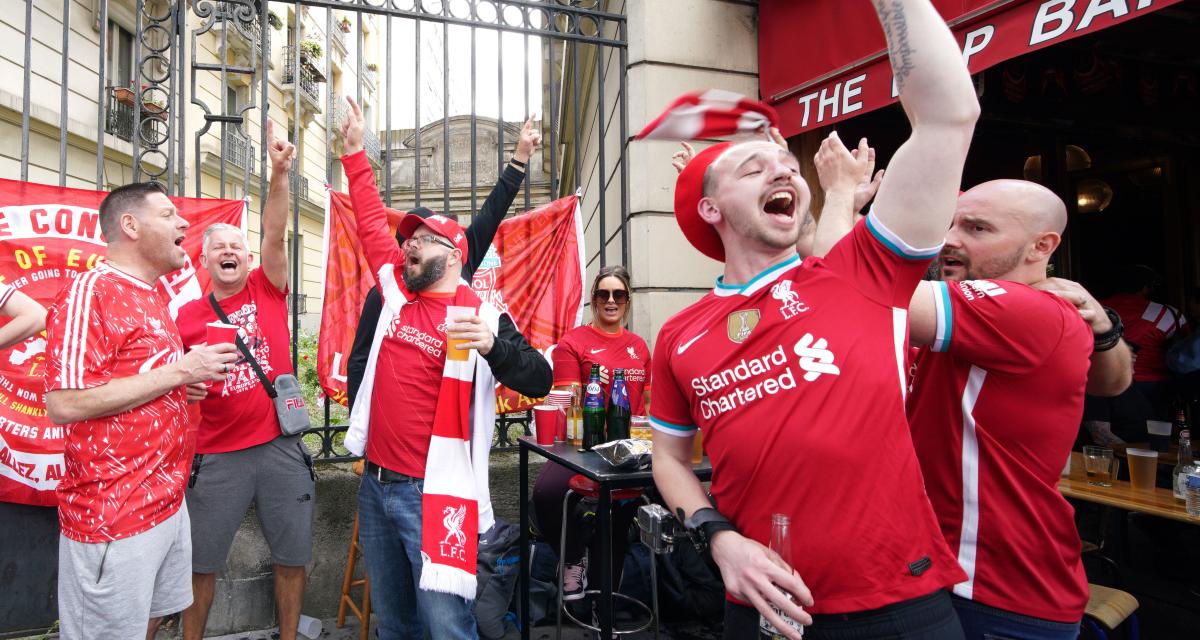 LIVERPOOL – REAL MADRID : Drapeau anti-Qatar hissé par les supporters des Reds à Paris !