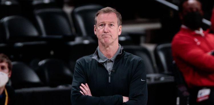 Les Lakers cherchent un nouvel entraîneur